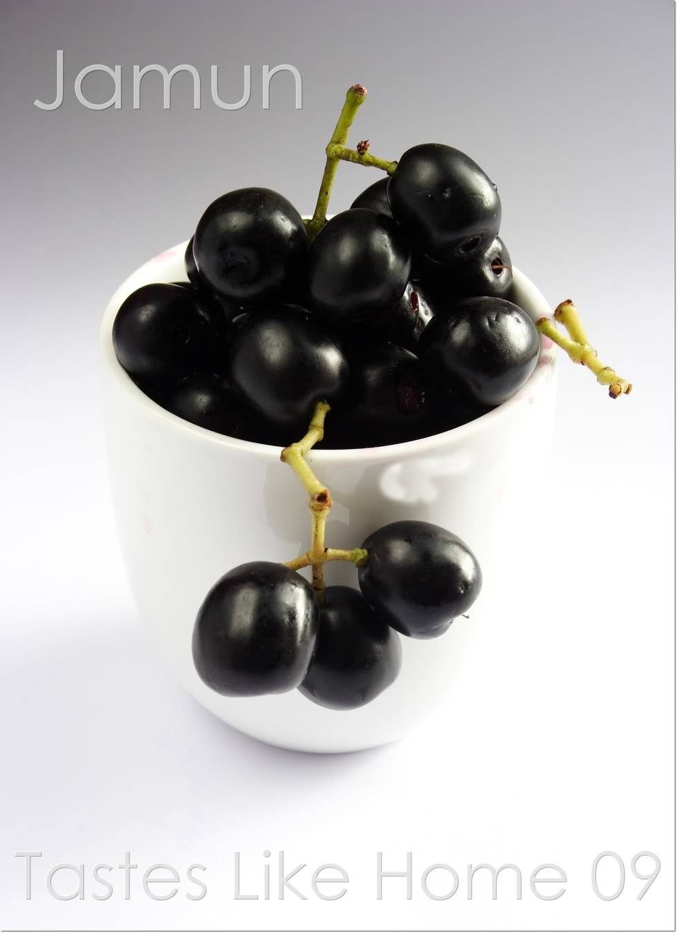 This image depicts a bowl of jamuns. this post explores if jamuns can be patented. Click on the image to read the full post.