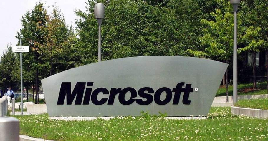 This image depicts the Microsoft logo outside the Microsoft office. This post is about a recent patent win that Microsoft had. Click on the image to read the full post.