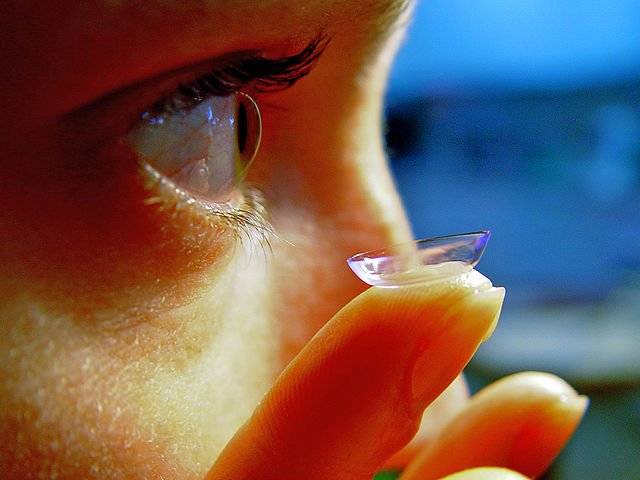 The featured image shows a woman wearing a contact lens. This post is about samsungs new patent technology that offers to determine blood glucose level in the tears. To read more click here.
